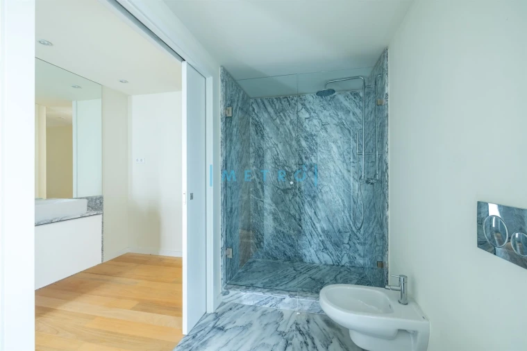 Apartamento T4 para Venda em Aldoar, Foz do Douro e Nevogilde Foto 13