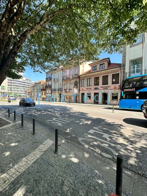 Prédio para Venda em Lordelo do Ouro e Massarelos