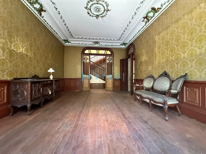 Prédio para Venda em Lordelo do Ouro e Massarelos Foto 3