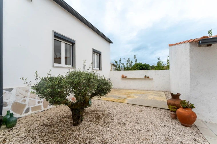 Moradia T2 para Venda em Coz, Alpedriz e Montes Foto 43