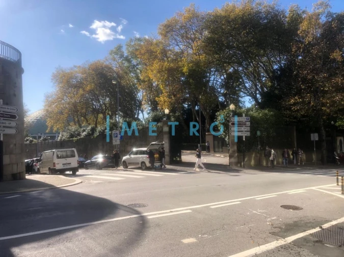 Prédio para Venda em Lordelo do Ouro e Massarelos Foto 6