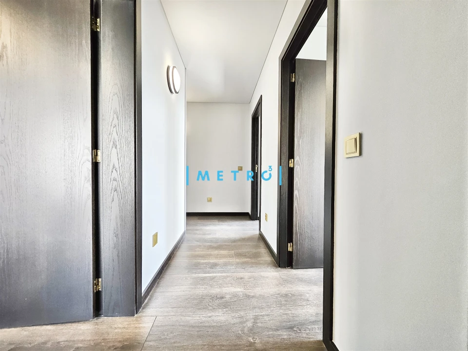 Apartamento T4 para Venda em Lordelo do Ouro e Massarelos Foto 12