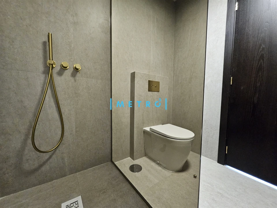 Apartamento T4 para Venda em Lordelo do Ouro e Massarelos Foto 16