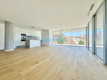 Apartamento T3 para Venda em Santa Marinha e São Pedro da Afurada
