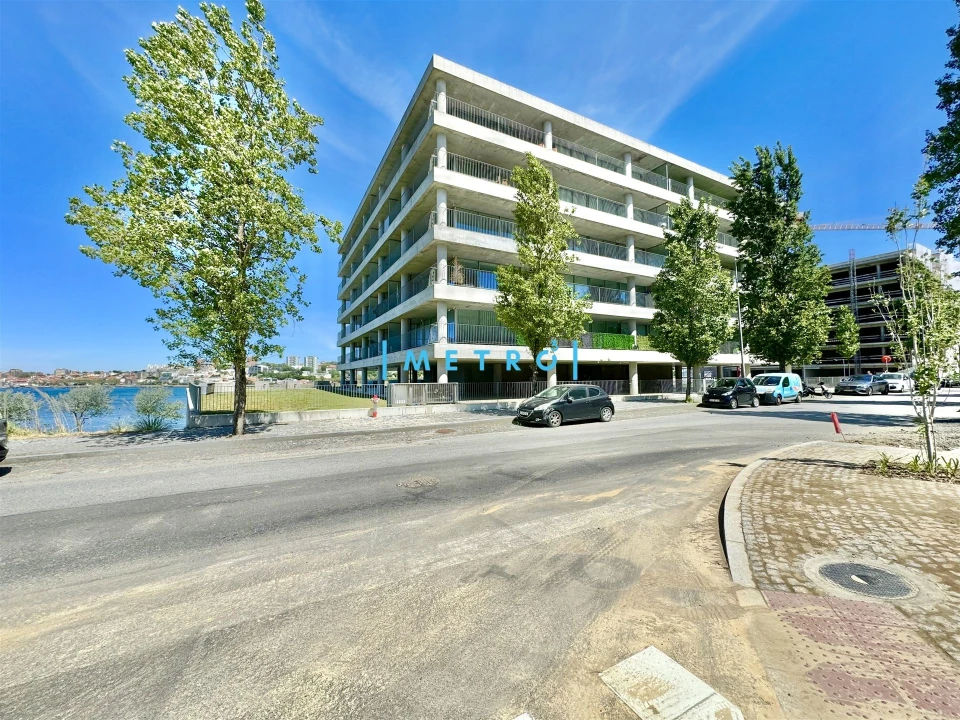 Apartamento T3 para Venda em Santa Marinha e São Pedro da Afurada Foto 2