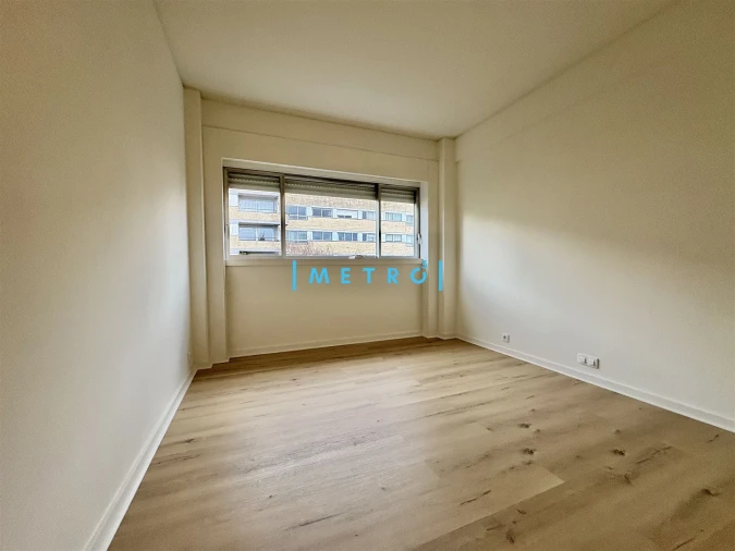 Apartamento T4 para Venda em São Mamede de Infesta e Senhora da Hora Foto 11