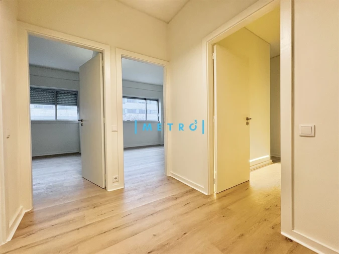 Apartamento T4 para Venda em São Mamede de Infesta e Senhora da Hora Foto 8