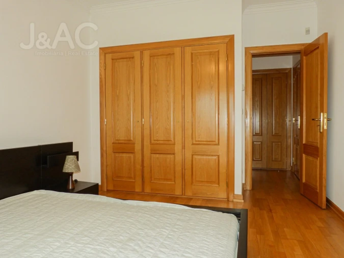 Apartamento T1 para Venda em Alcabideche Foto 12