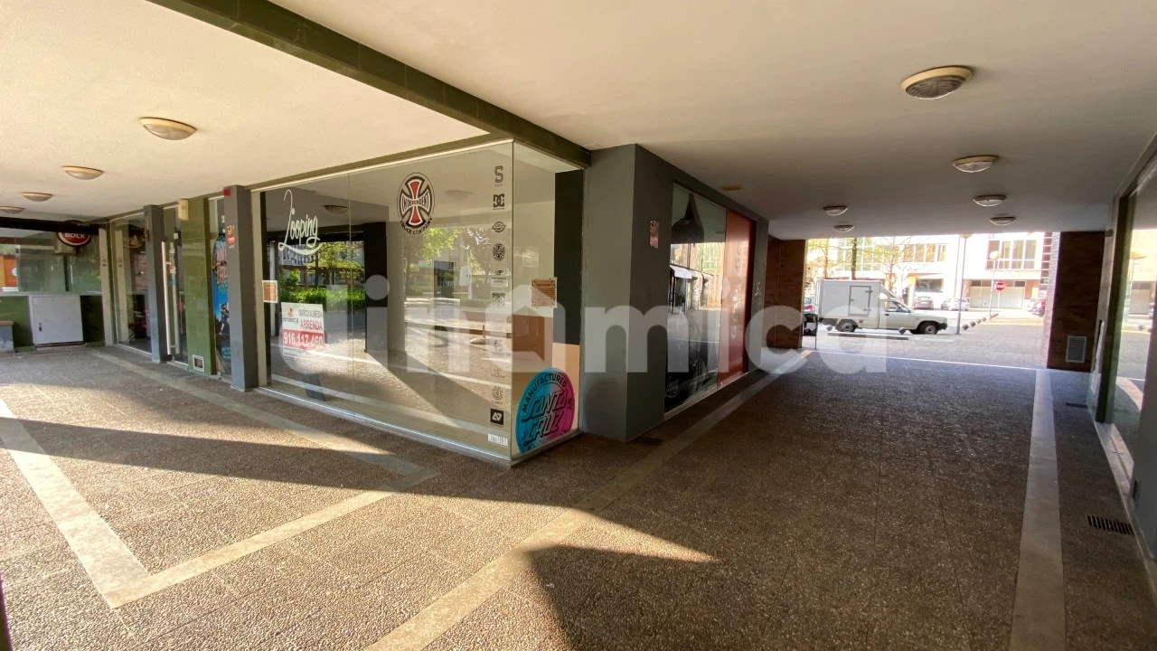 Loja para Venda em Vila Nova de Famalicão e Calendário Foto 5