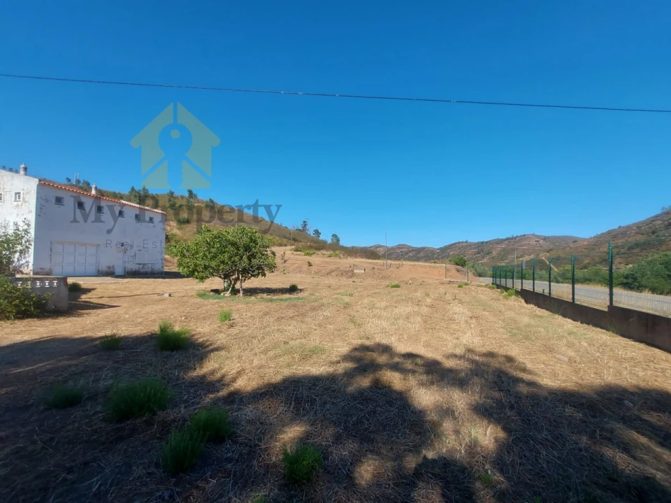 Quinta T2 para Venda em Monchique Foto 27