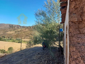 Quinta T2 para Venda em Monchique