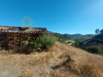 Quinta T2 para Venda em Monchique