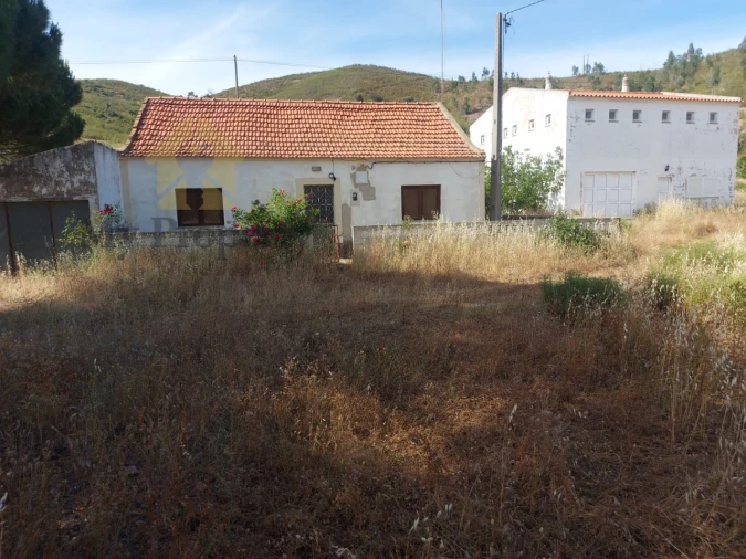 Quinta T2 para Venda em Monchique Foto 3