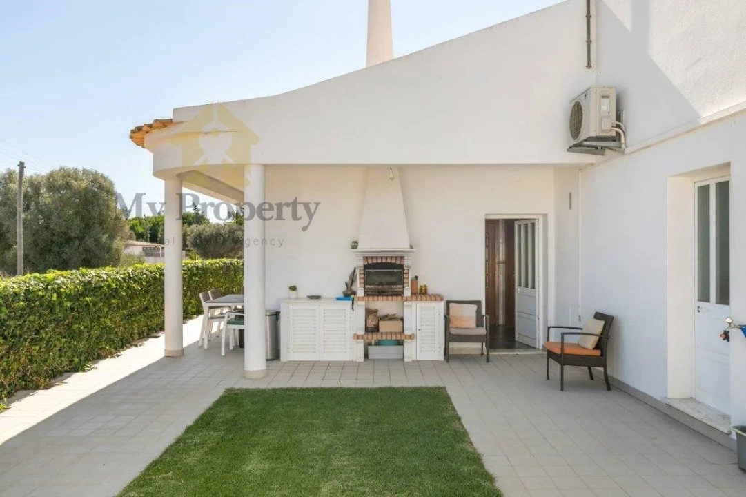 Moradia T6 para Venda em Albufeira e Olhos de Água Foto 40