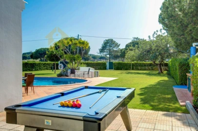 Moradia T6 para Venda em Albufeira e Olhos de Água