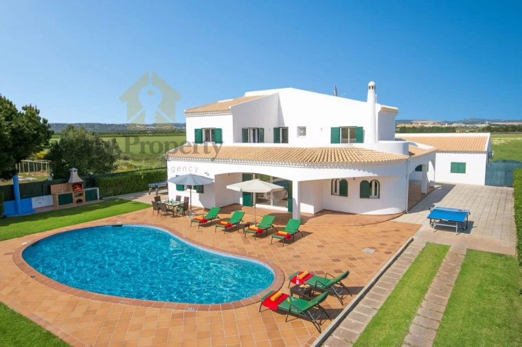 Moradia T6 para Venda em Albufeira e Olhos de Água Foto 2