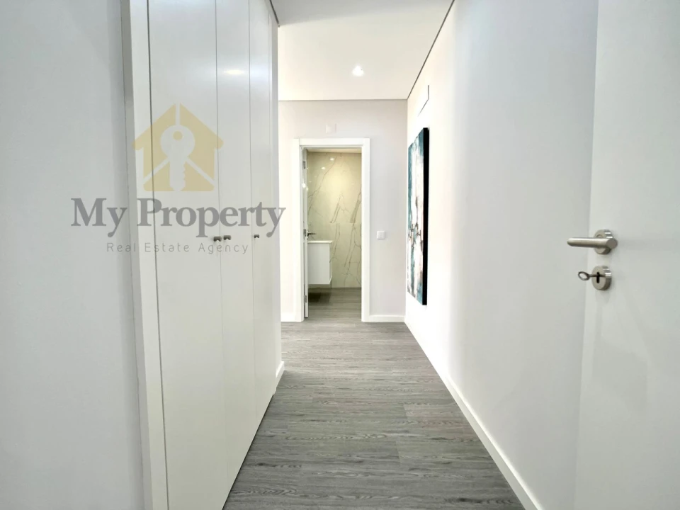 Apartamento T3 para Venda em Quelfes Foto 6