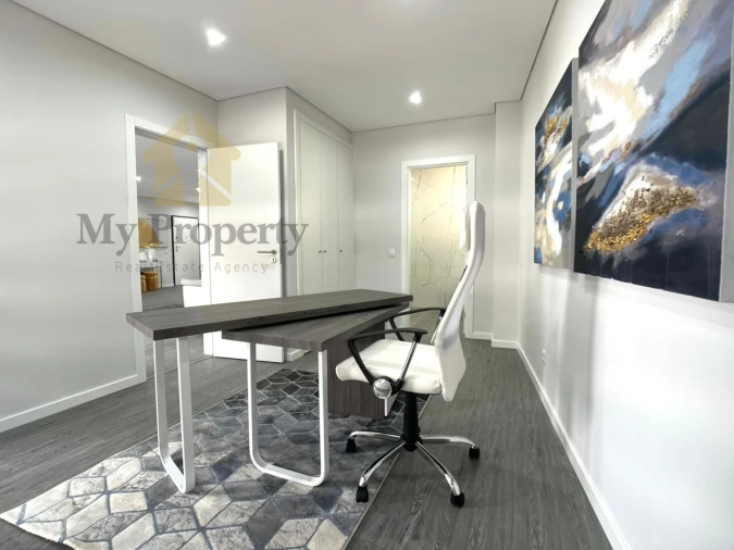 Apartamento T3 para Venda em Quelfes Foto 5