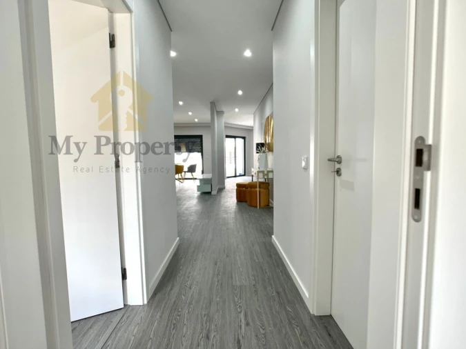Apartamento T3 para Venda em Quelfes Foto 13