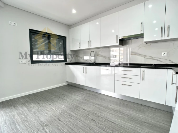 Apartamento T3 para Venda em Quelfes Foto 15