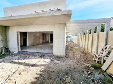 Moradia T5 para Venda em Azeitão (São Lourenço e São Simão)