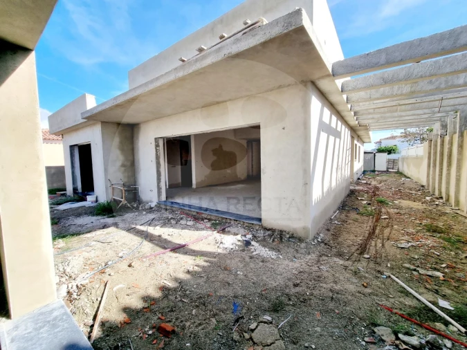 Moradia T5 para Venda em Azeitão (São Lourenço e São Simão) Foto 31