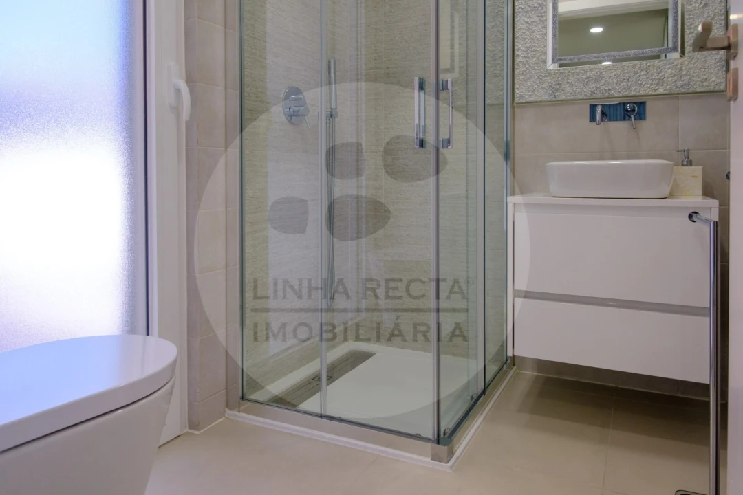 Moradia T4 para Venda em Charneca de Caparica e Sobreda Foto 22