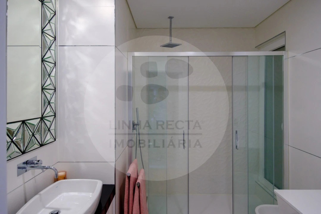 Moradia T4 para Venda em Charneca de Caparica e Sobreda Foto 40