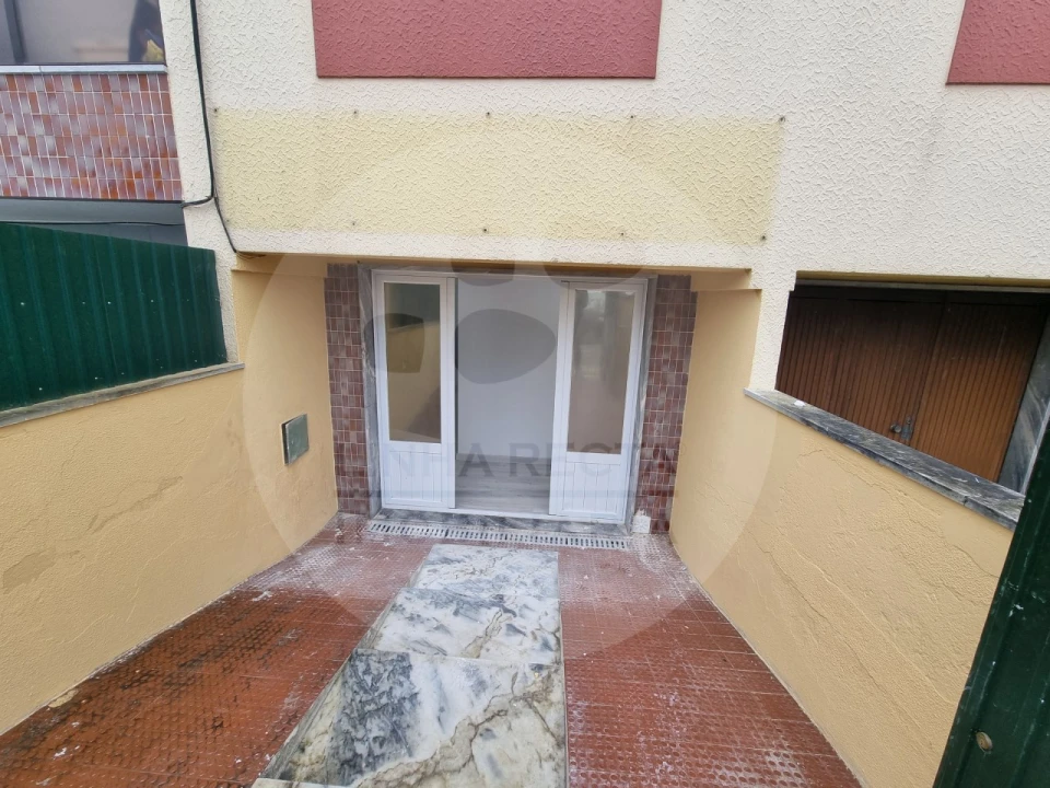 Loja para Venda em Corroios Foto 5