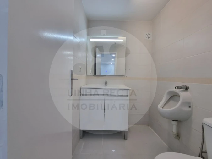 Loja para Venda em Corroios Foto 17