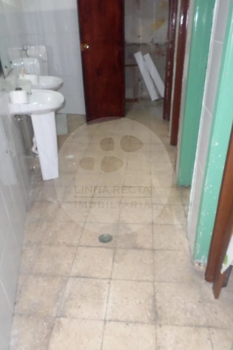 Loja para Venda em União das Freguesias de Setúbal