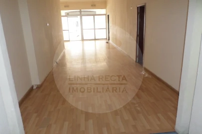 Loja para Venda em União das Freguesias de Setúbal