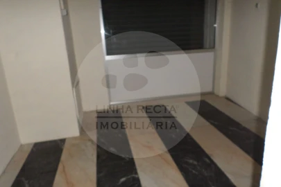Loja para Venda em União das Freguesias de Setúbal