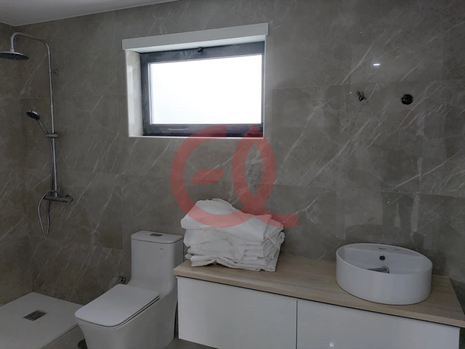 Apartamento T2 para Venda em Forjães Foto 6