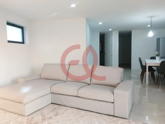 Apartamento T2 para Venda em Forjães Foto 4