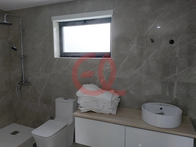 Apartamento T2 para Venda em Forjães Foto 6