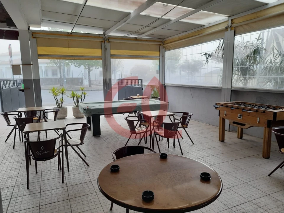 Prédio para Venda em Santa Marta de Portuzelo Foto 1