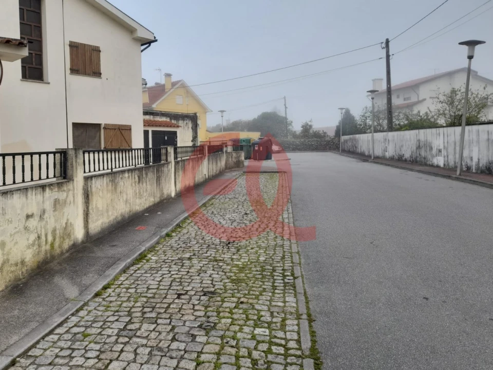 Prédio para Venda em Santa Marta de Portuzelo Foto 6