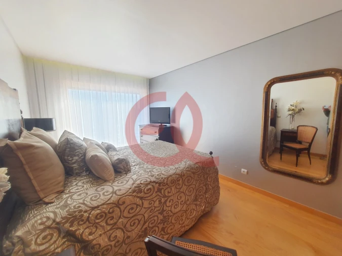 Moradia T5 para Venda em Santa Maria Maior e Monserrate e Meadela Foto 16