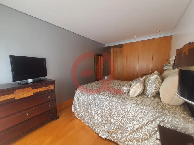 Moradia T5 para Venda em Santa Maria Maior e Monserrate e Meadela Foto 17