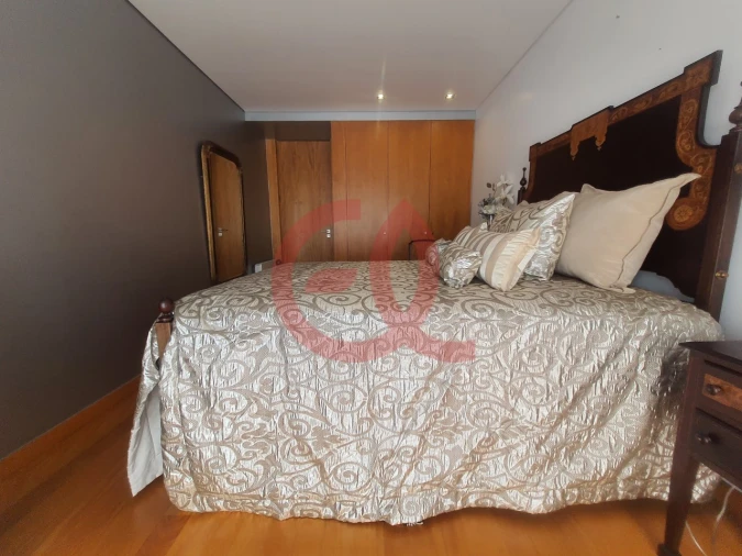 Moradia T5 para Venda em Santa Maria Maior e Monserrate e Meadela Foto 18