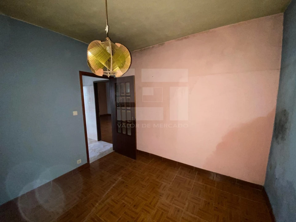 Moradia T2 para Venda em Sanfins do Douro Foto 9