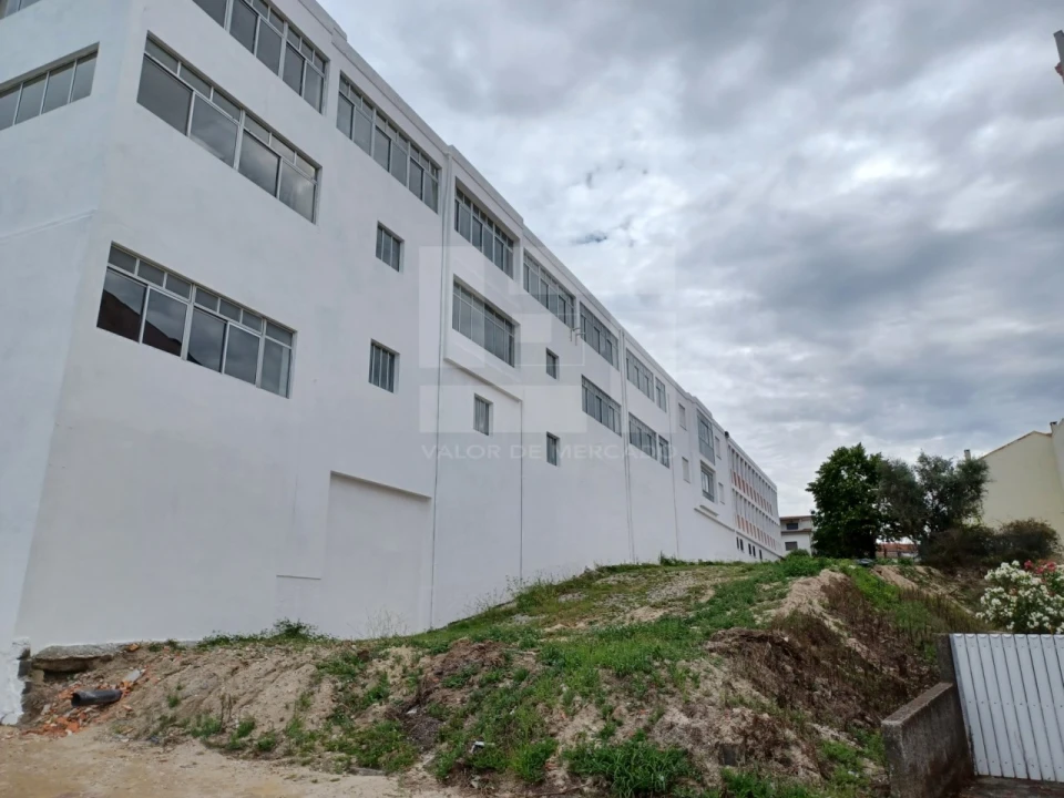 Armazém para Venda em Mangualde, Mesquitela e Cunha Alta Foto 4