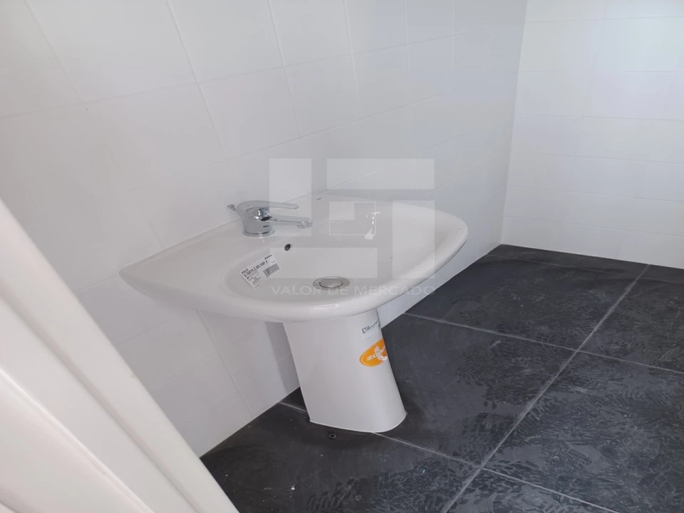 Armazém para Venda em Mangualde, Mesquitela e Cunha Alta Foto 8