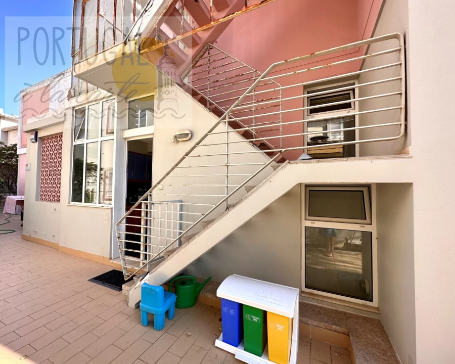 Moradia T4 para Venda em Faro (Sé e São Pedro) Foto 10