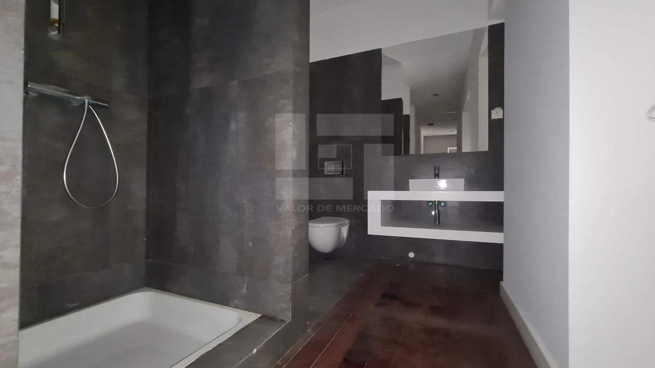 Apartamento T4 para Venda em Avenidas Novas Foto 12