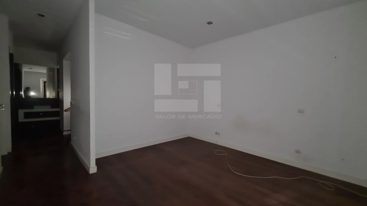 Apartamento T4 para Venda em Avenidas Novas Foto 14