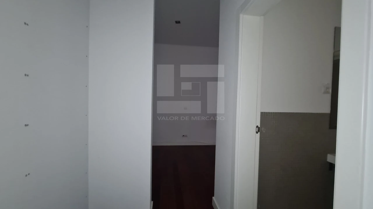Apartamento T4 para Venda em Avenidas Novas Foto 16
