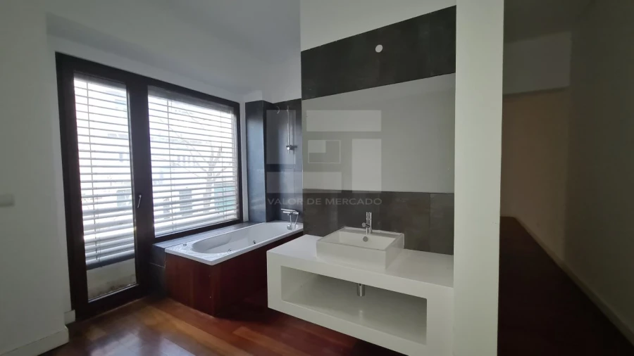 Apartamento T4 para Venda em Avenidas Novas Foto 10