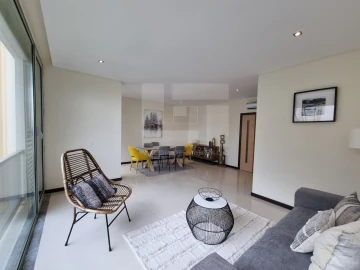 Apartamento T3 para Venda em Marvila, Ribeira Santarém, São Salvador, São Nicolau
